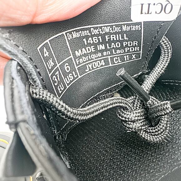 Dr. Martens Docs 1461 Frill Black Ruffled Leather Accent Loafer Size 6 NWT - Picture 4 of 6